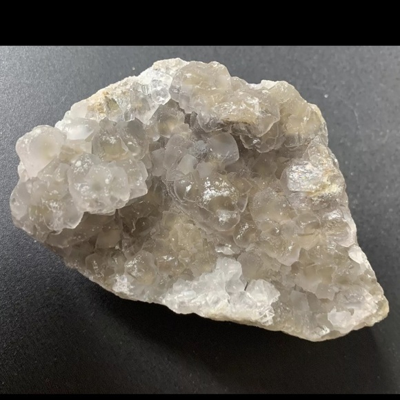 BOGO1/2 518g Calcite Crystal Cluster
Natural Specimen Stone
Healing Energy - Picture 6 of 17